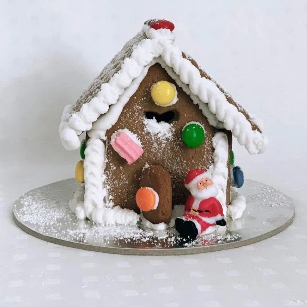 🍯 GINGERBREAD HOUSE KIT (Small)