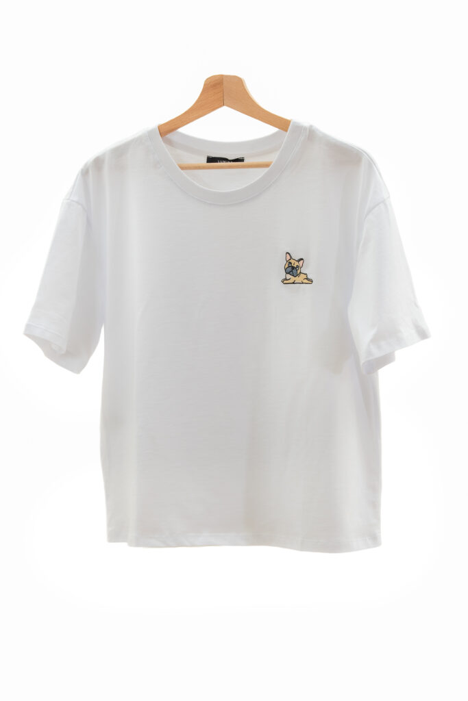 White Women’s T-Shirt with Dog Embroidery