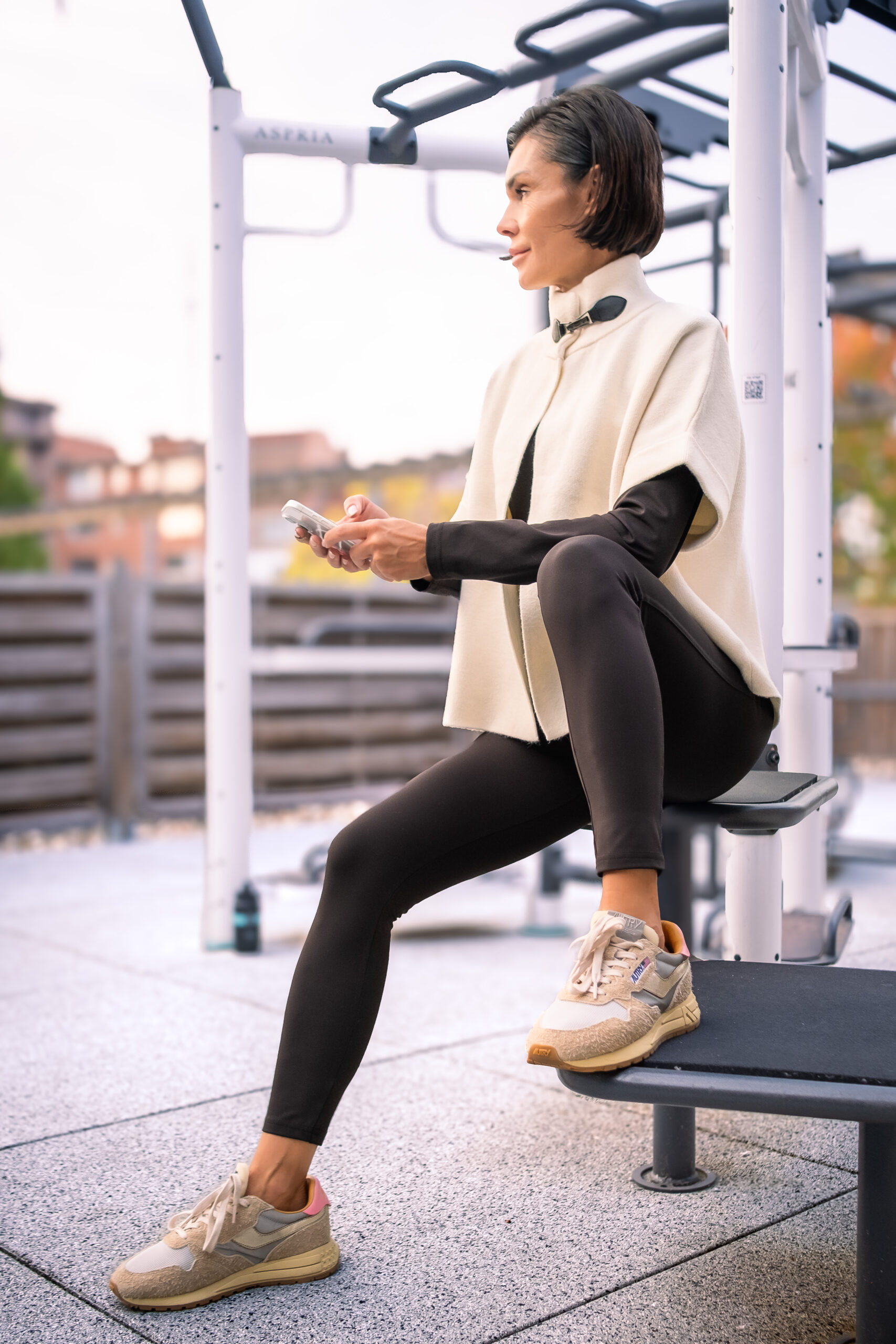 cardigan with closure off white front