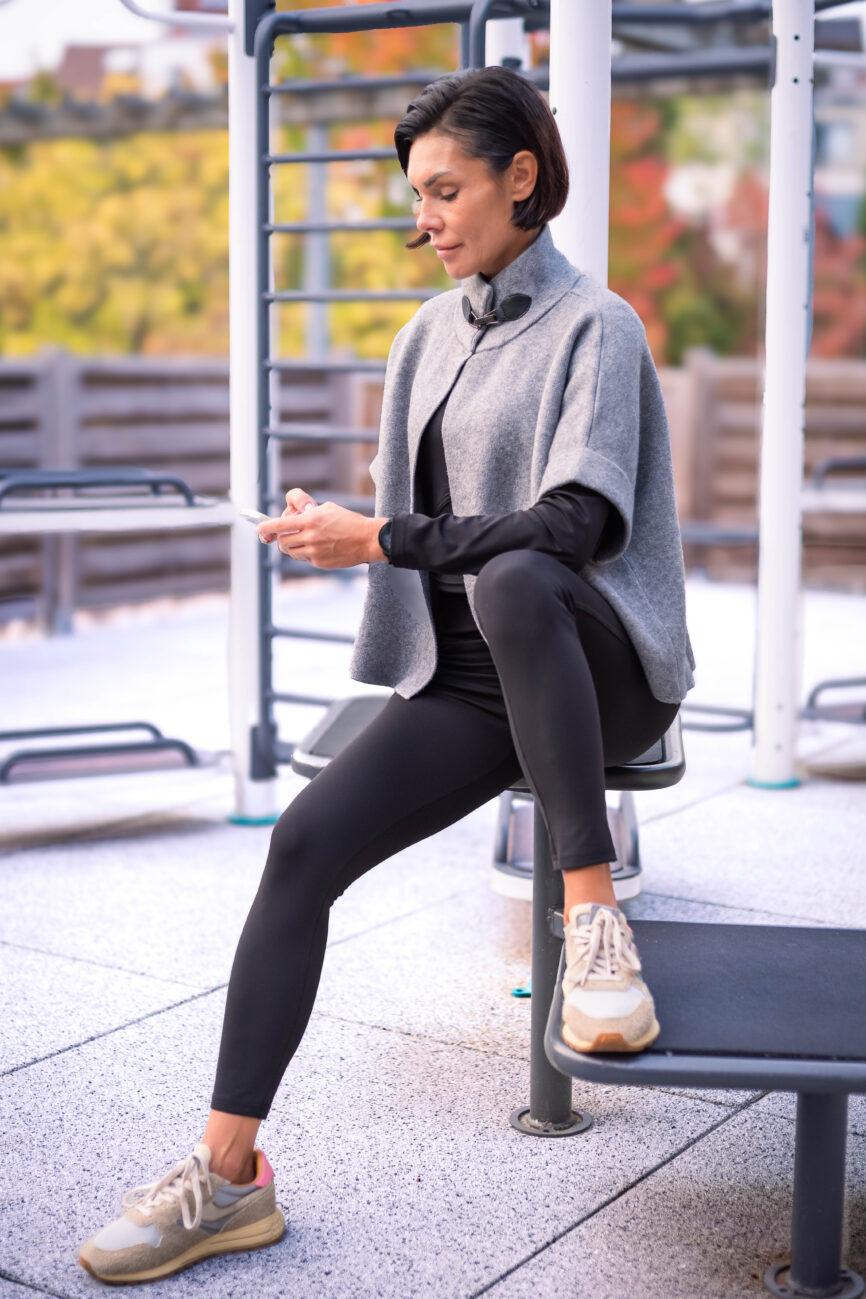 women’s cardigan with closure grey front