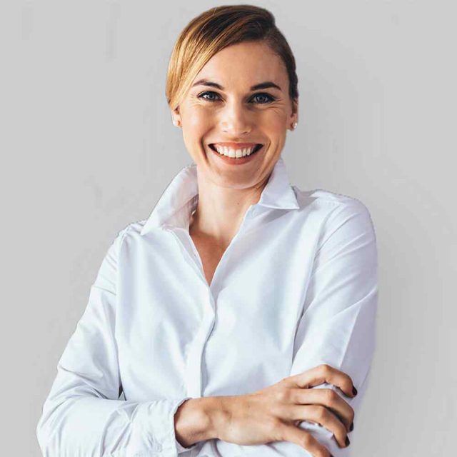 https://follishitechsolutions.com/foodconsultant/wp-content/uploads/2019/02/team_01-640x640.jpg