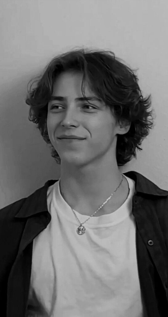 48 Coolest Hairstyles for Men in 2025 26