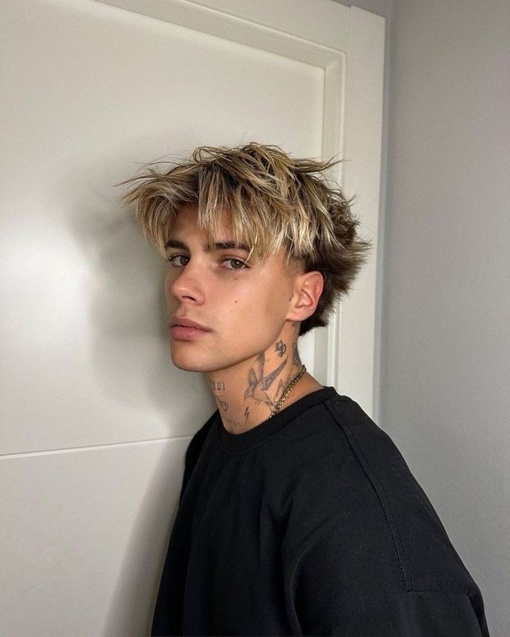 48 Coolest Hairstyles for Men in 2025 36