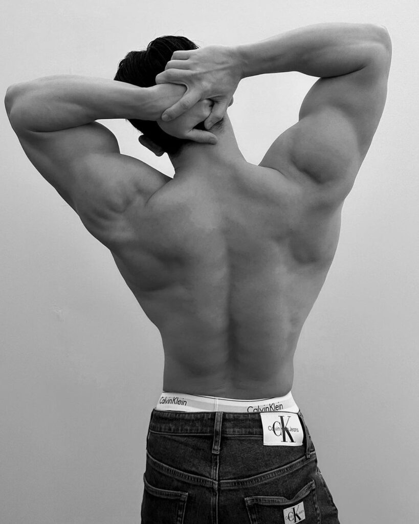 How to Looksmax: The Complete Blueprint for Men 1