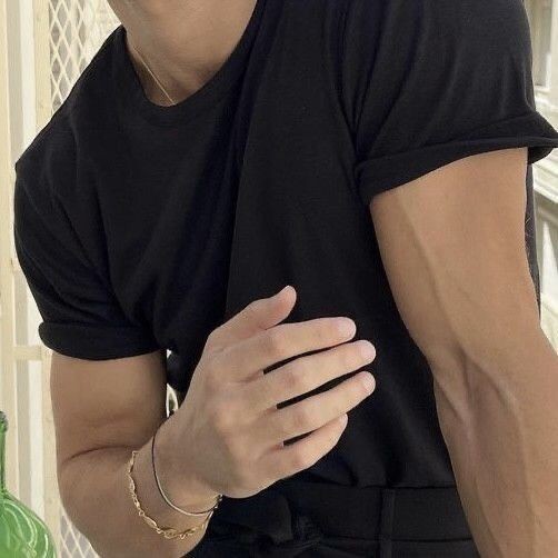 How to Looksmax: The Complete Blueprint for Men 5