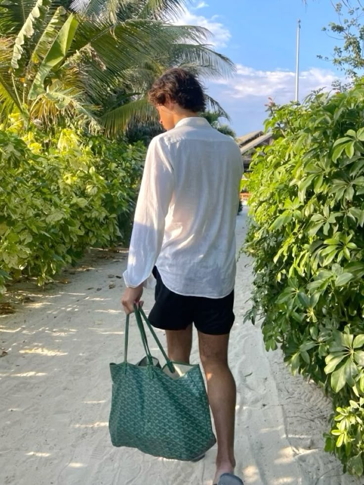 Stockholm Style Aesthetic: How to Dress Like a Rich European 8