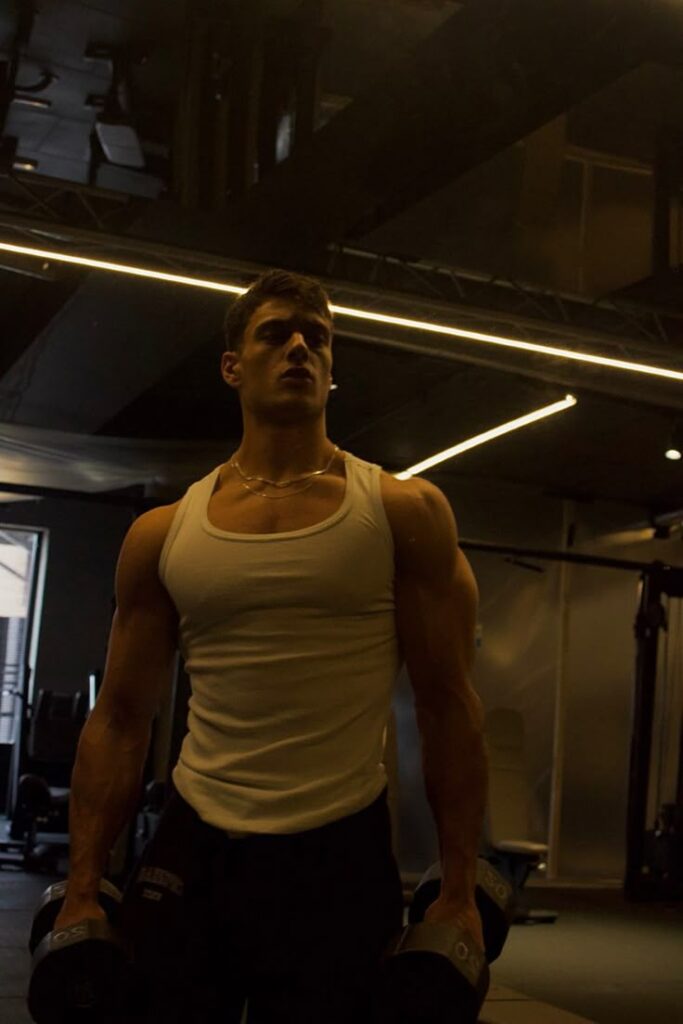 Male Gaze vs Female Gaze: What Women Actually Find Attractive 1