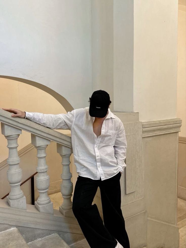 Male Gaze vs Female Gaze: What Women Actually Find Attractive 3